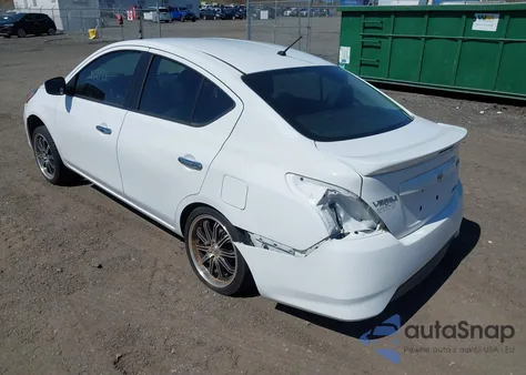 2016 Nissan Versa 1.6 S/1.6 S+/1.6 Sl/1.6 Sv z USA, uszkodzony, nr VIN 3N1CN7AP6GL826192